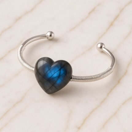 Bracelet Labradorite Cœur en Métal Argenté – Luminéa | Protection et Intuition Bracelet pierre naturelle Bracelet Labradorite Cœur en Métal Argenté – Luminéa | Protection et Intuition Bracelet pierre naturelle